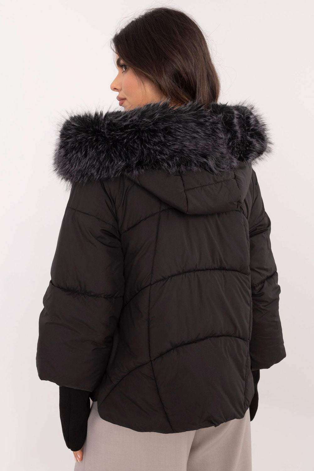 Chaqueta modelo 202249 MBM