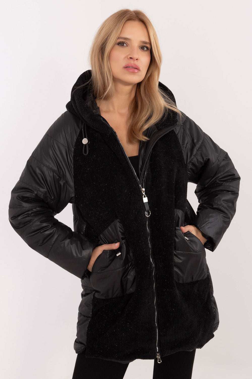 Chaqueta modelo 202252 MBM