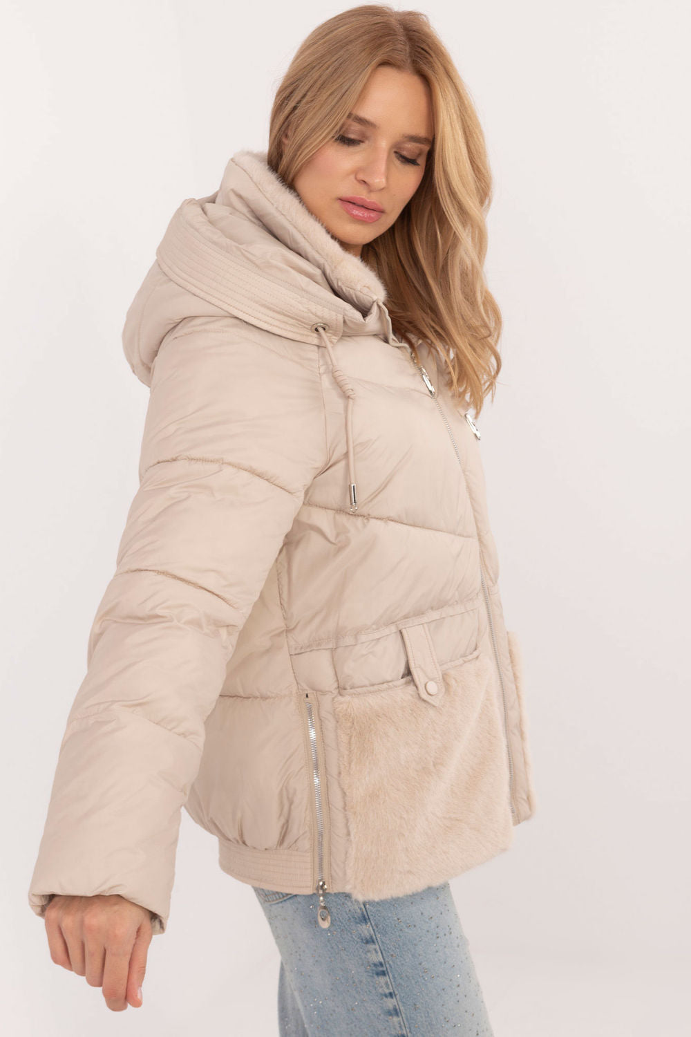 Chaqueta modelo 202253 MBM