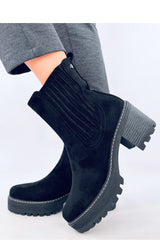 Botas tacón modelo 202343 Inello