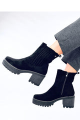 Botas tacón modelo 202343 Inello