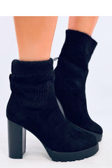 Botas tacón modelo 202352 Inello
