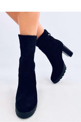 Botas tacón modelo 202352 Inello