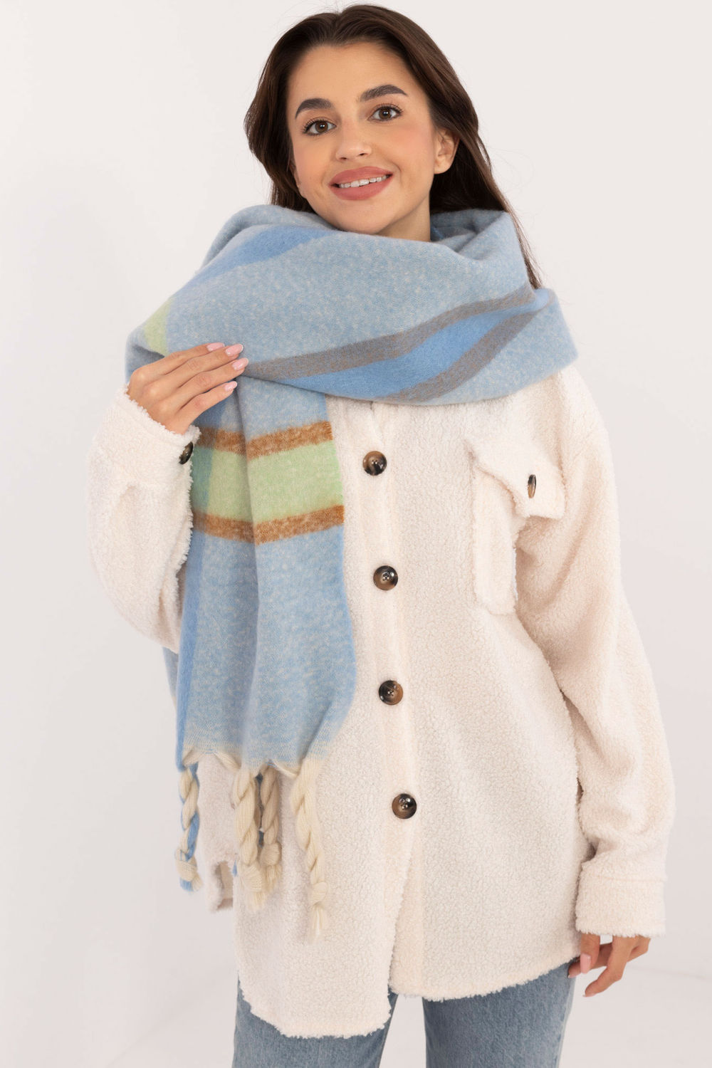 Mantón modelo 202569 AT