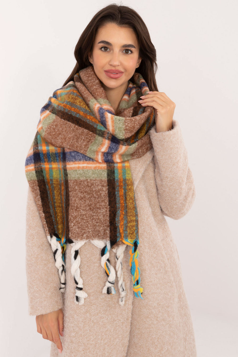 Mantón modelo 202578 AT