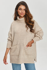 Jersey de cuello alto modelo 202969 Makadamia