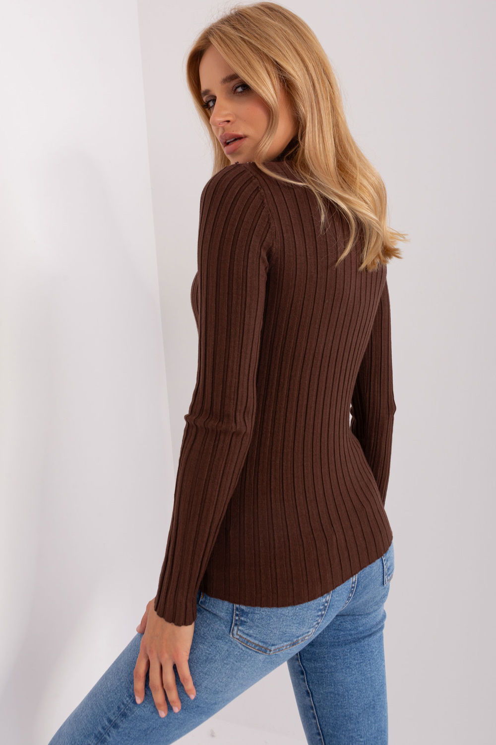 Cuello alto modelo 203013 Factory Price