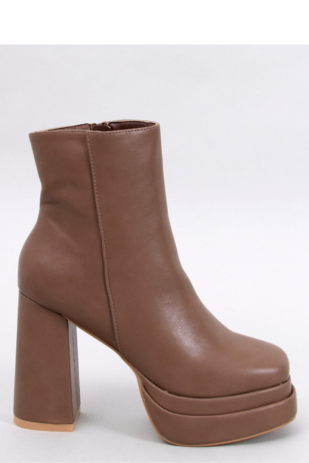 Botas tacón modelo 203100 Inello