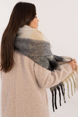 Mantón modelo 203176 AT