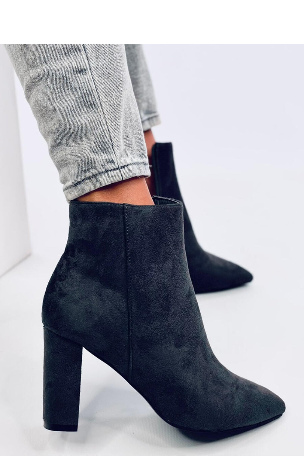 Botas tacón modelo 203790 Inello
