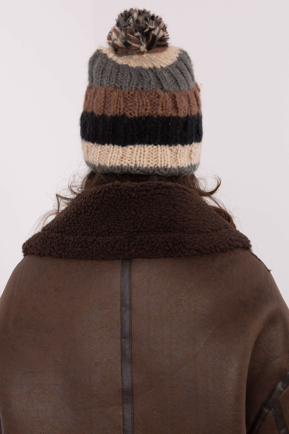 Gorro modelo 203836 AT