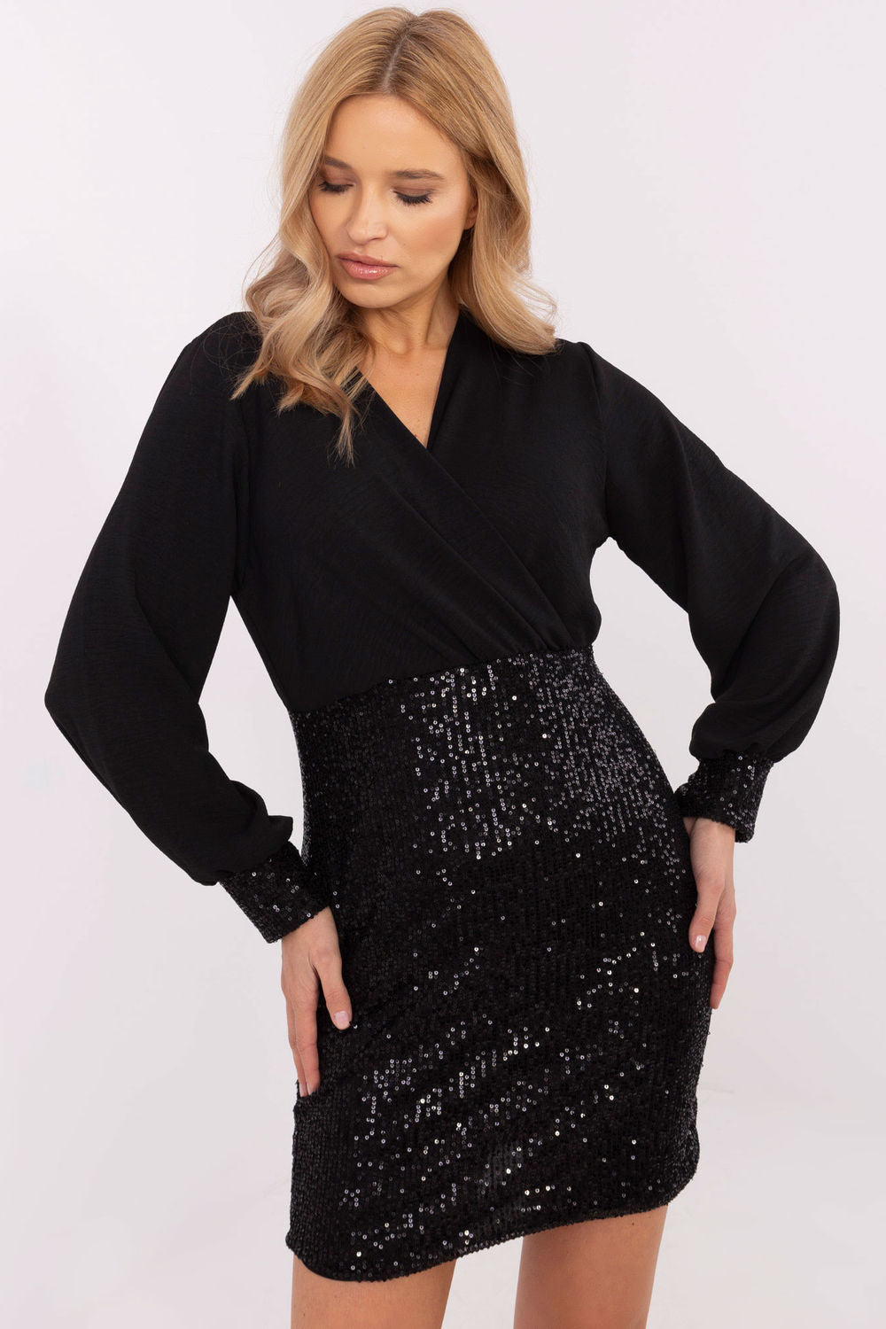Vestido corto modelo 204354 Italy Moda