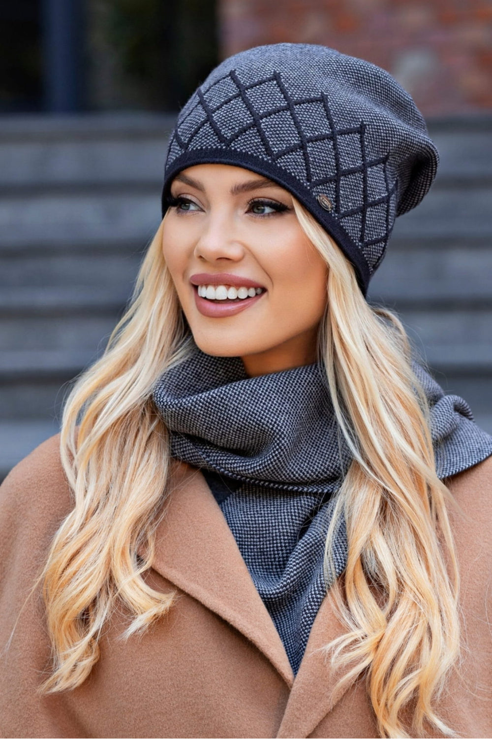 Gorro modelo 205240 Kamea