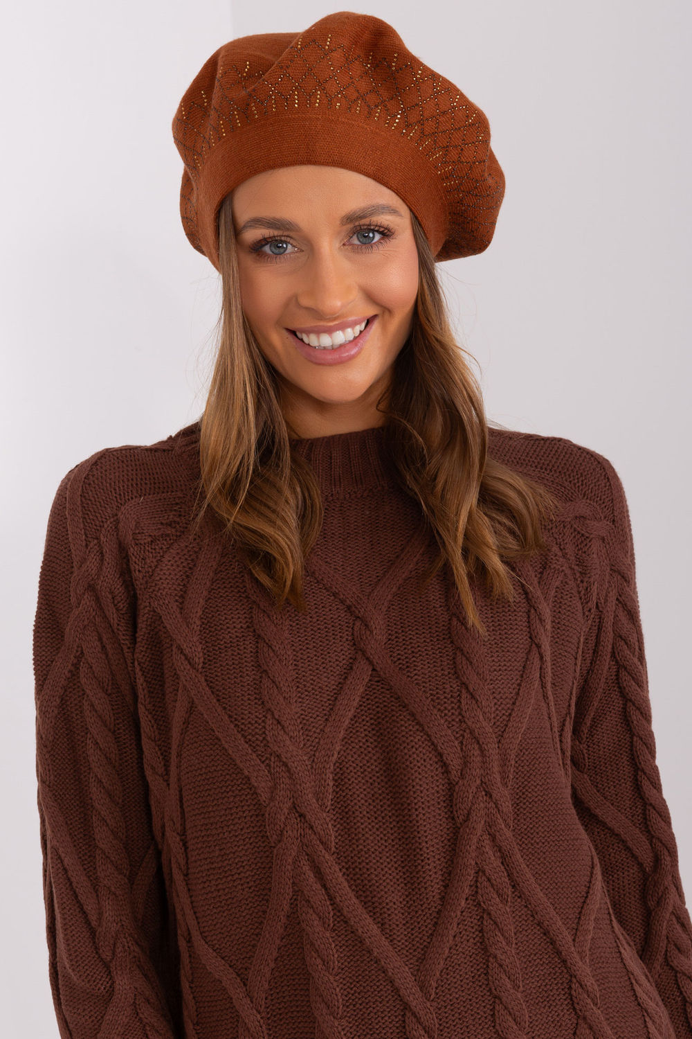 Boina modelo 208250 AT