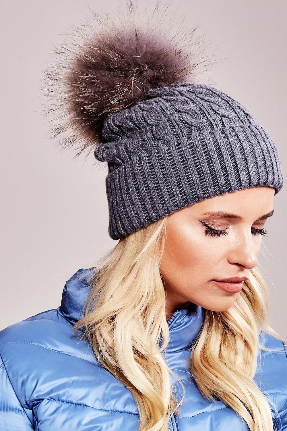 Gorro modelo 208262 AT