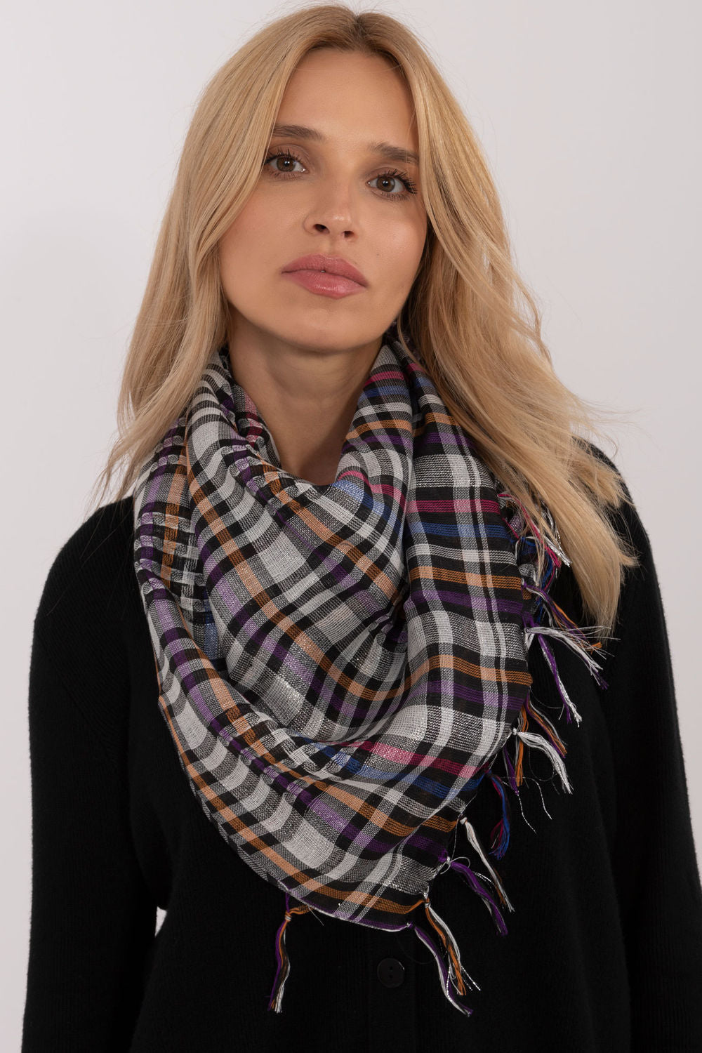 Pañuelo modelo 208384 AT