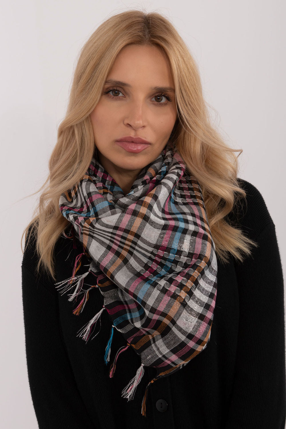 Pañuelo modelo 208385 AT