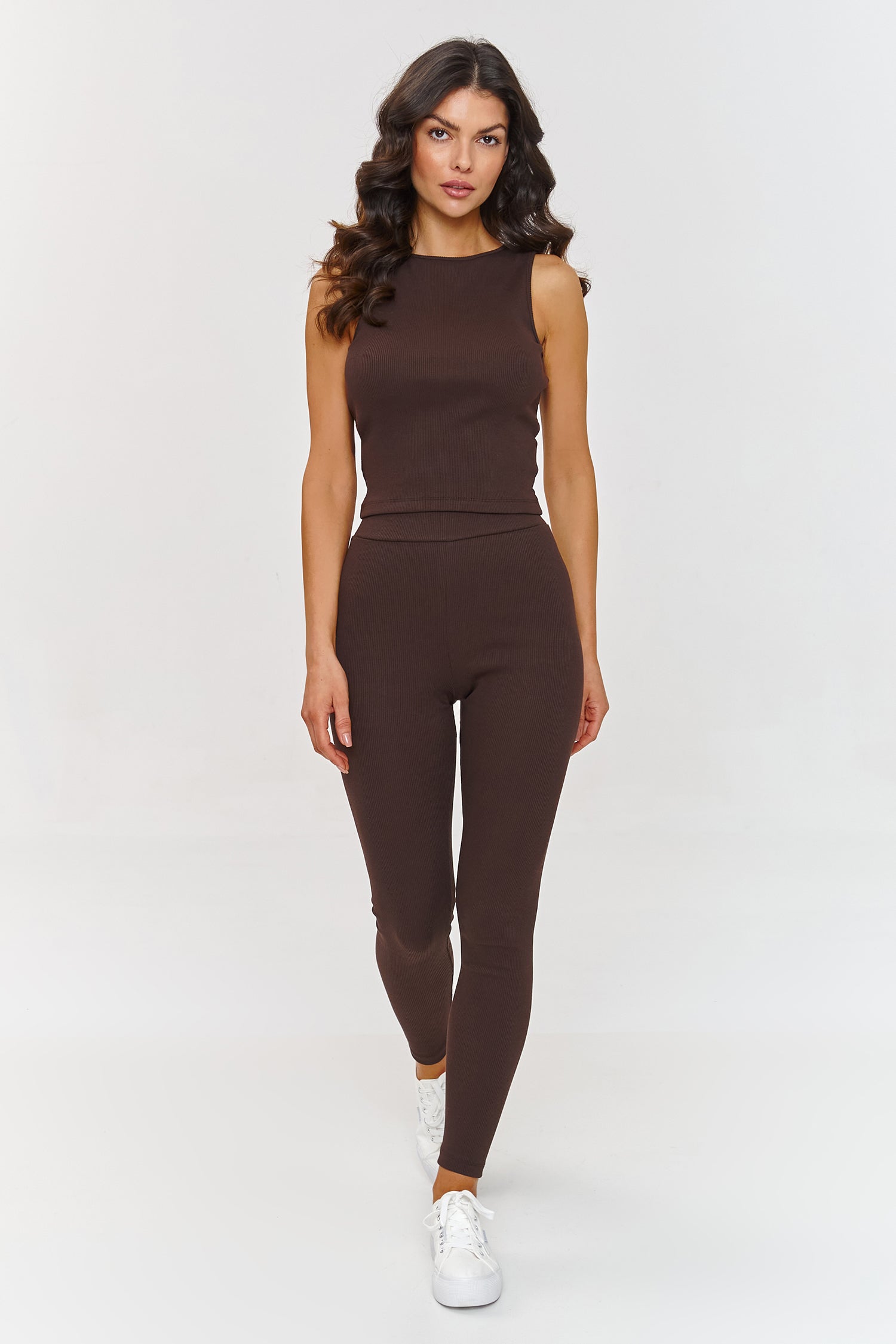 Conjunto modelo 209647 Makadamia