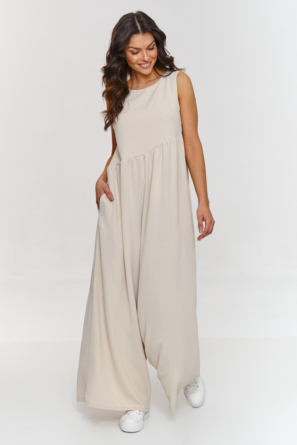 Playsuit modelo 211550 Makadamia