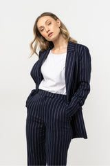 Chaqueta modelo 212175 awama