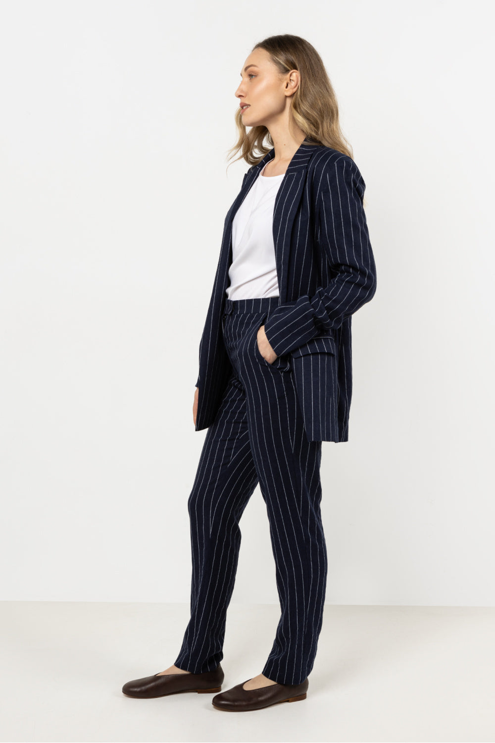 Pantalón modelo 212184 awama