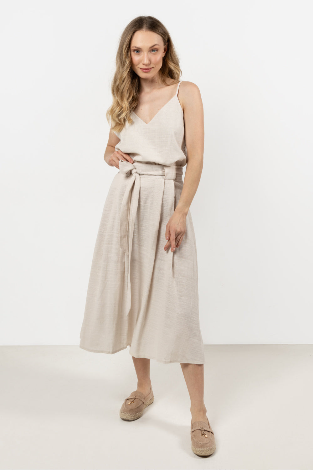 Falda modelo 212194 awama