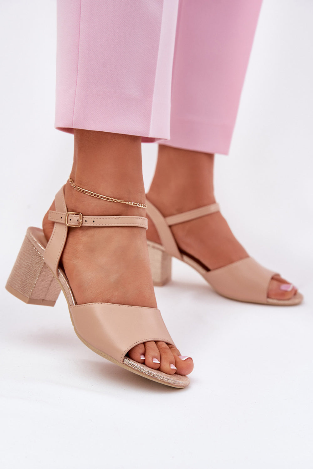 Sandalias de tacón modelo 213011 Step in style