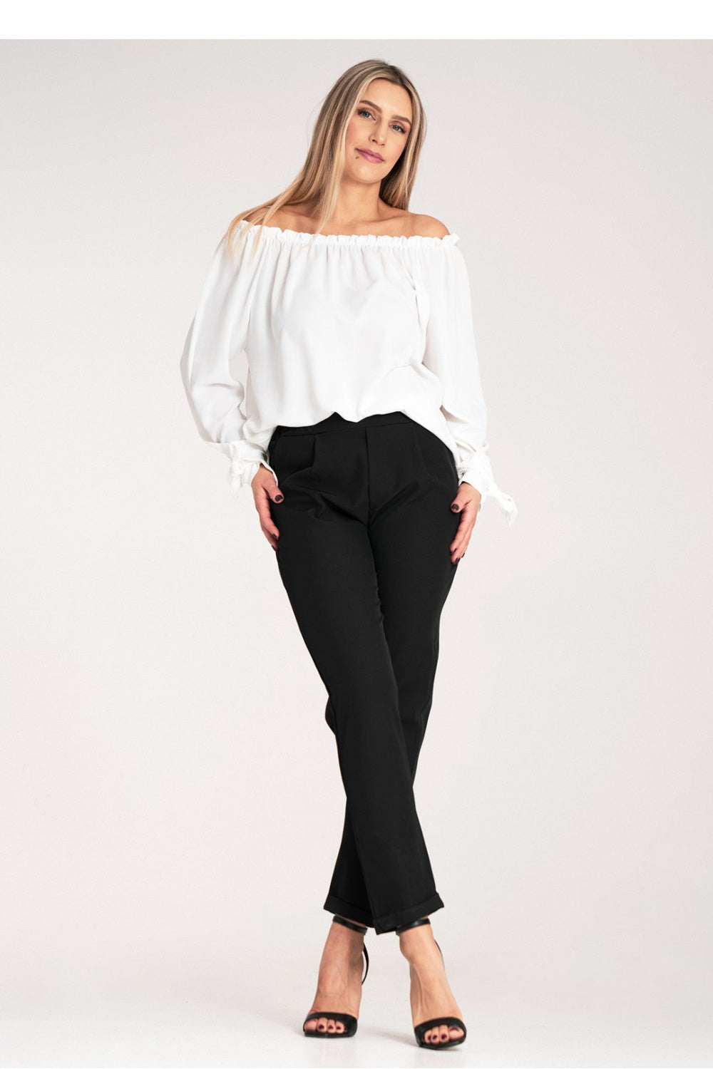 Pantalón modelo 214834 Figl