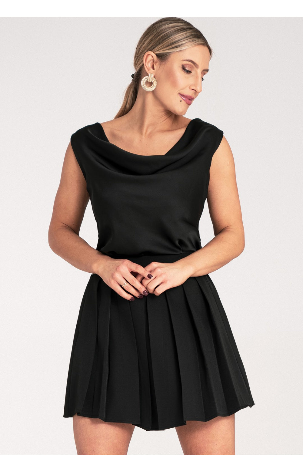 Falda corta modelo 214841 Figl