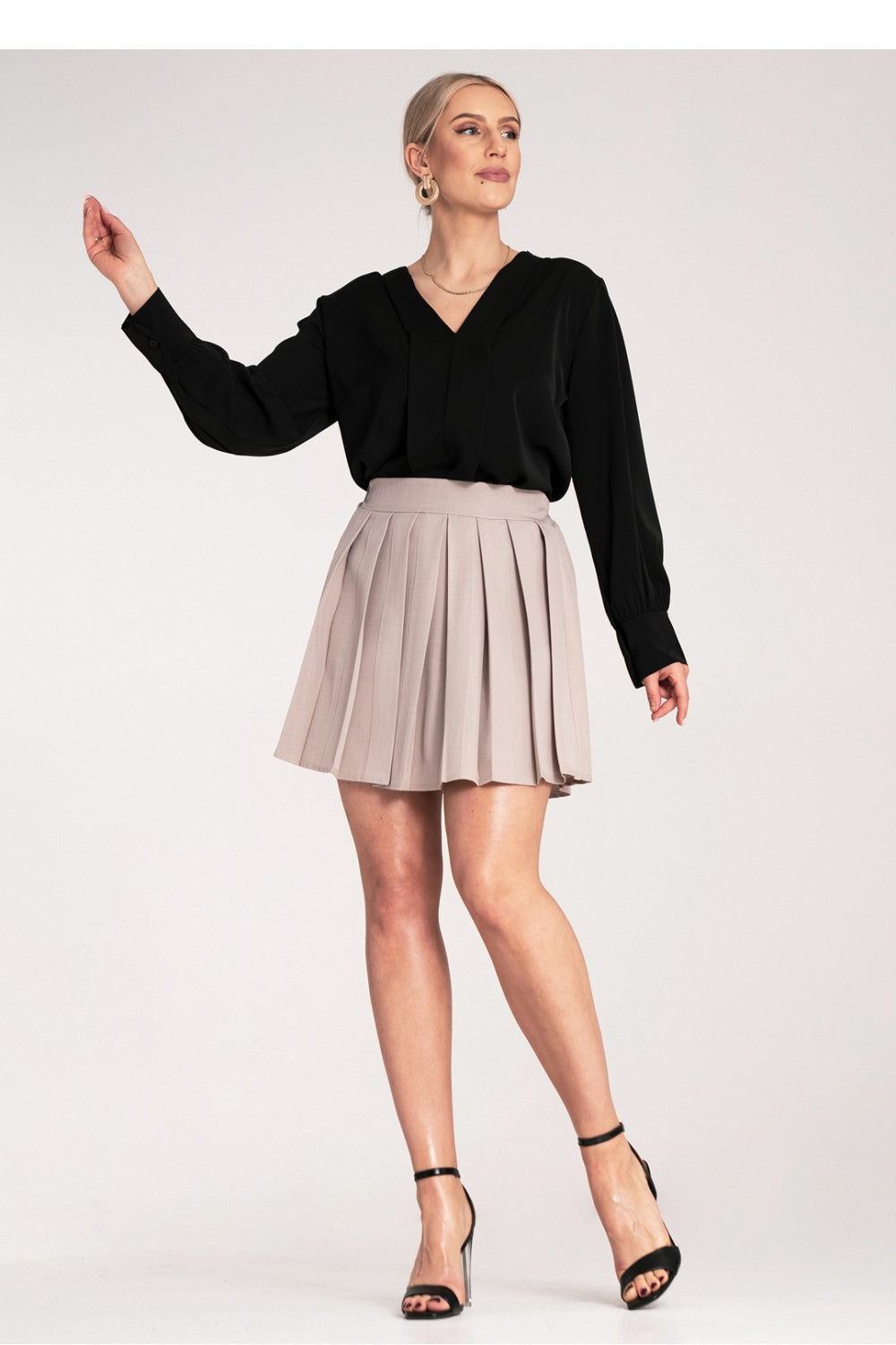 Falda corta modelo 214842 Figl
