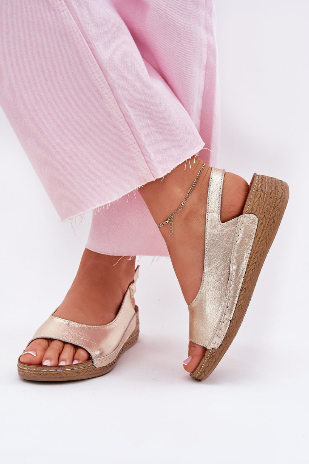 Buskin modelo 215019 Camina con estilo