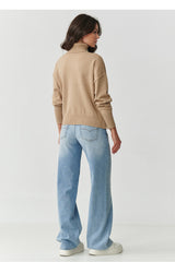 Jersey de cuello alto modelo 217392 Makadamia