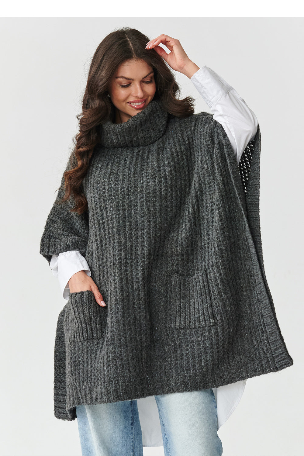 Jersey de cuello alto modelo 217653 Makadamia