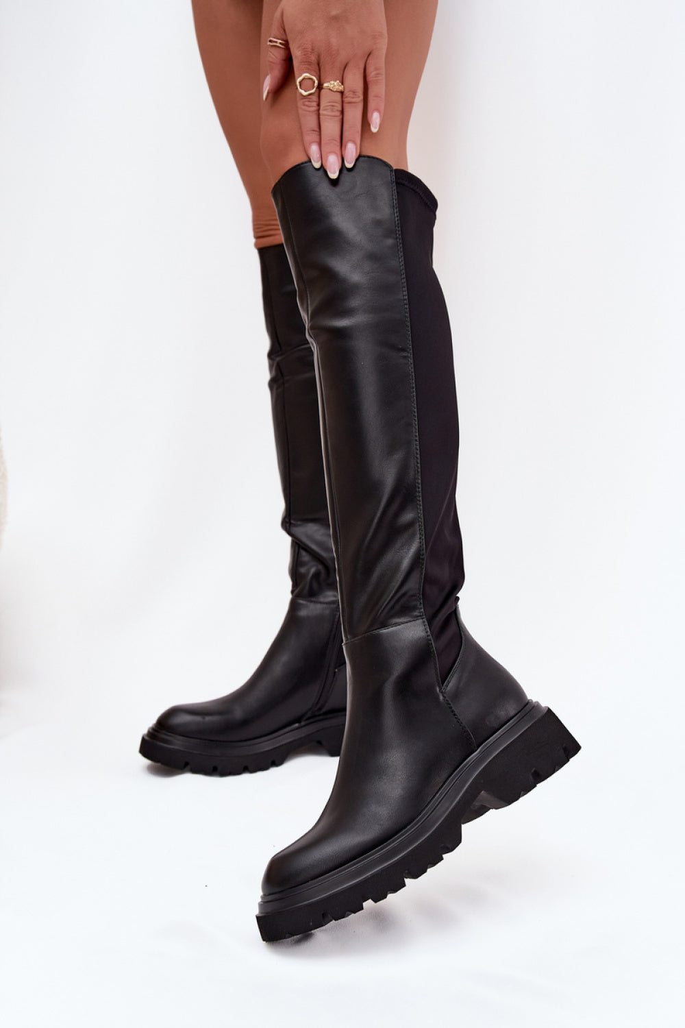 Botas hasta el muslo modelo 217820 Camina con estilo