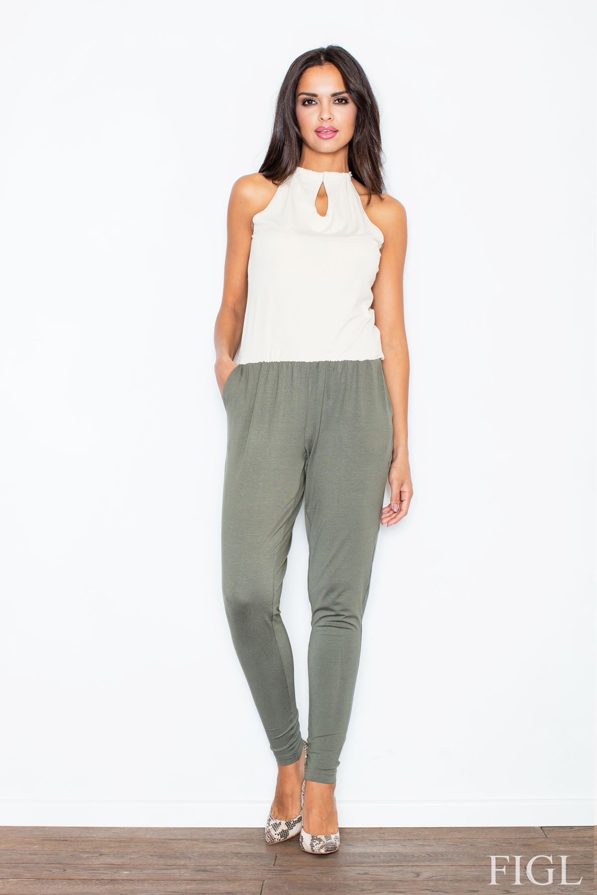 Playsuit modelo 49930 Figl