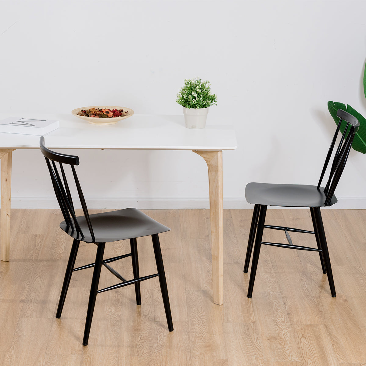 Juego de 2 Sillas de Metal para Comedor Silla Lateral en Forma de X para Bistro Café y Bar Carga 150 kg 40 x 53 x 82 cm Negro