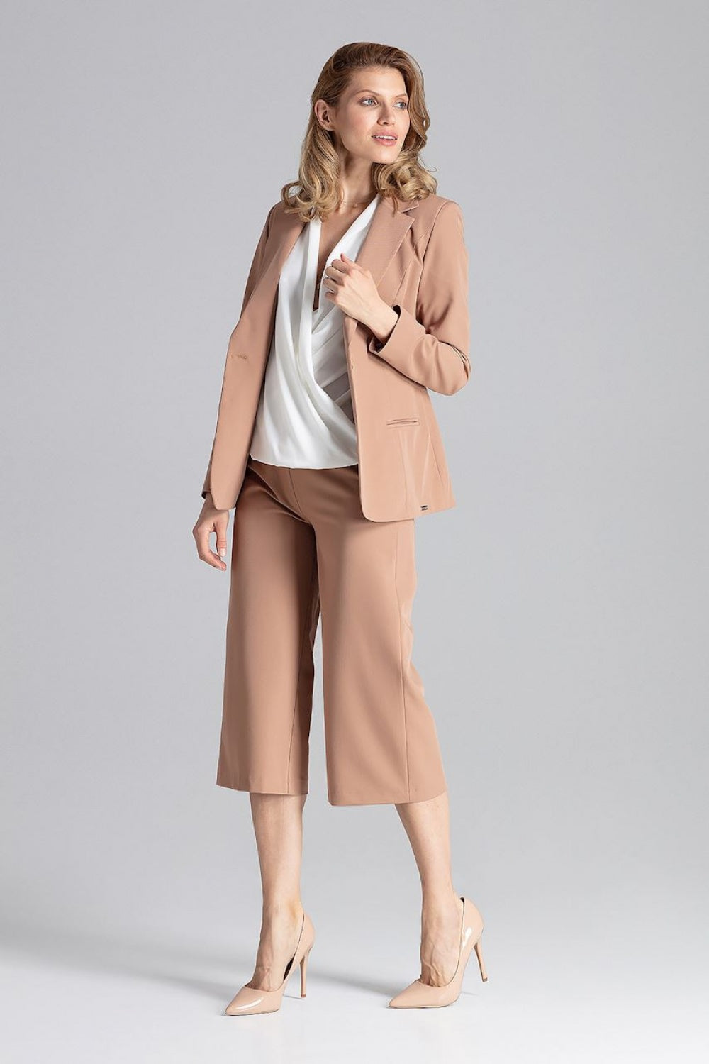 Chaqueta modelo 129803 Figl