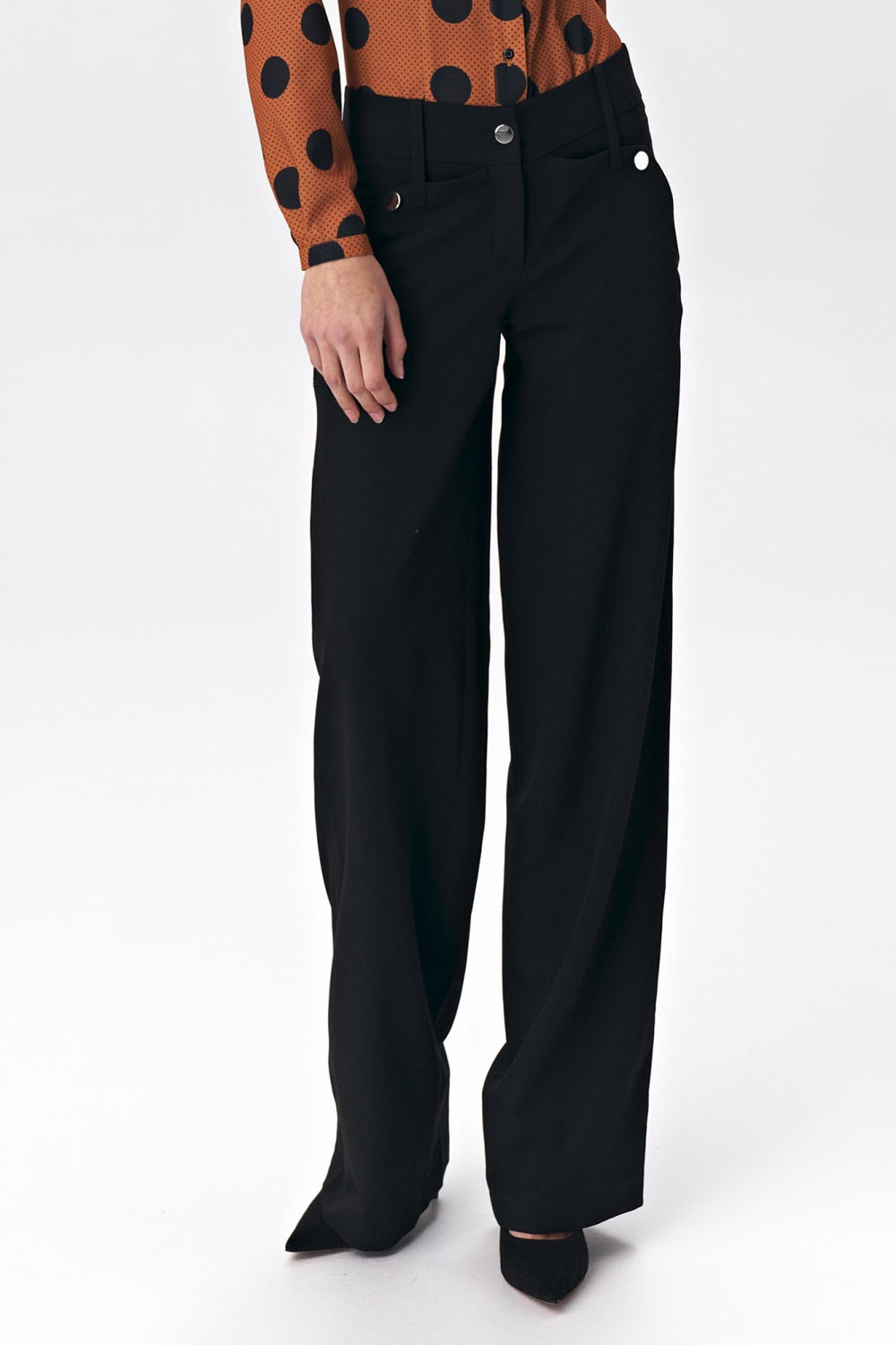 Pantalón de mujer modelo 140890 Nife