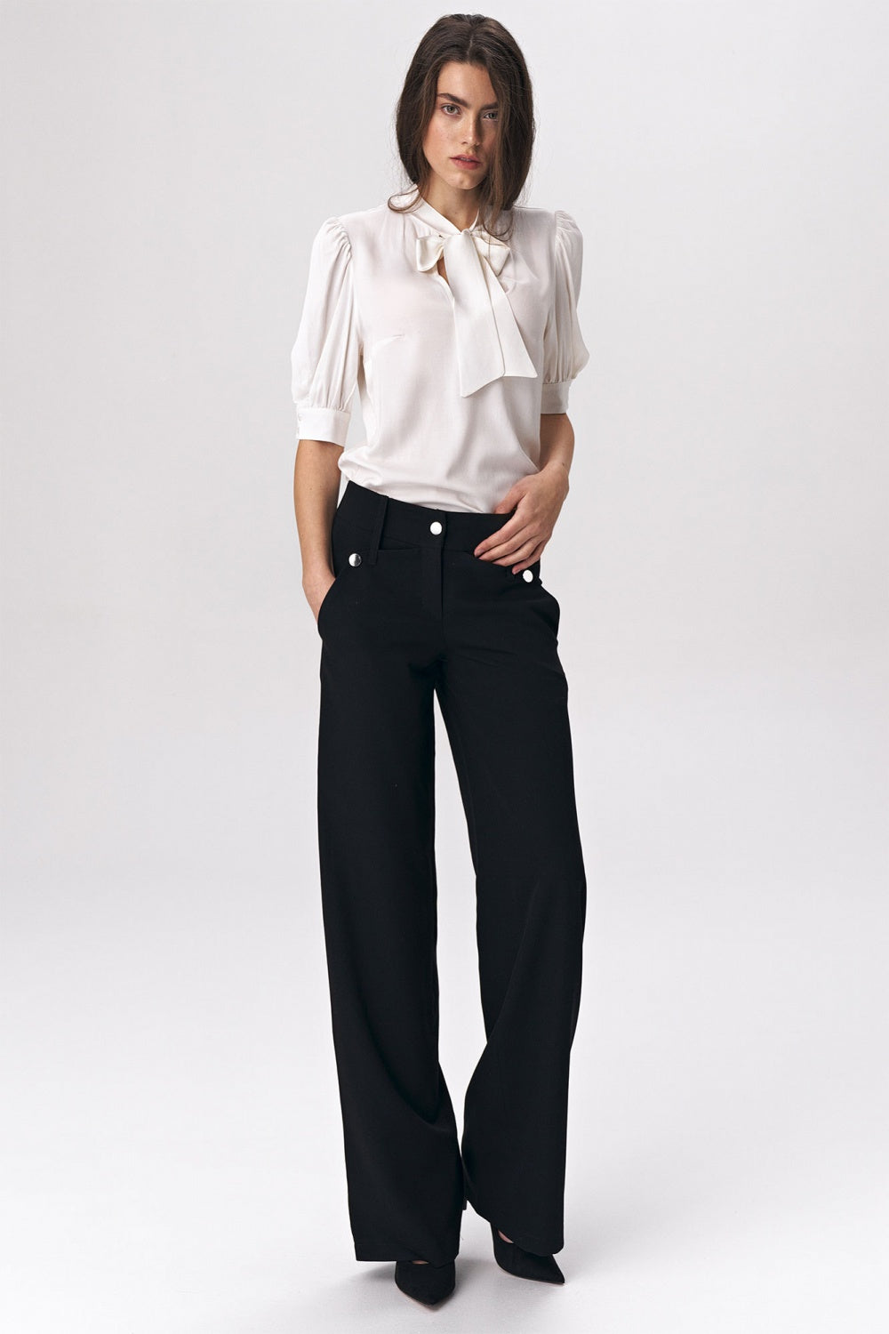 Pantalón de mujer modelo 140890 Nife
