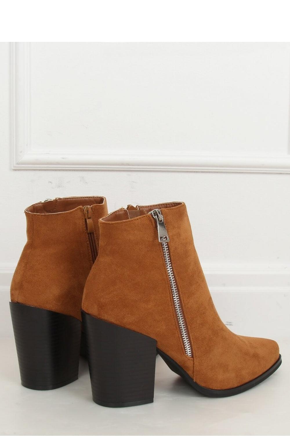 Botas tacón modelo 148671 Inello