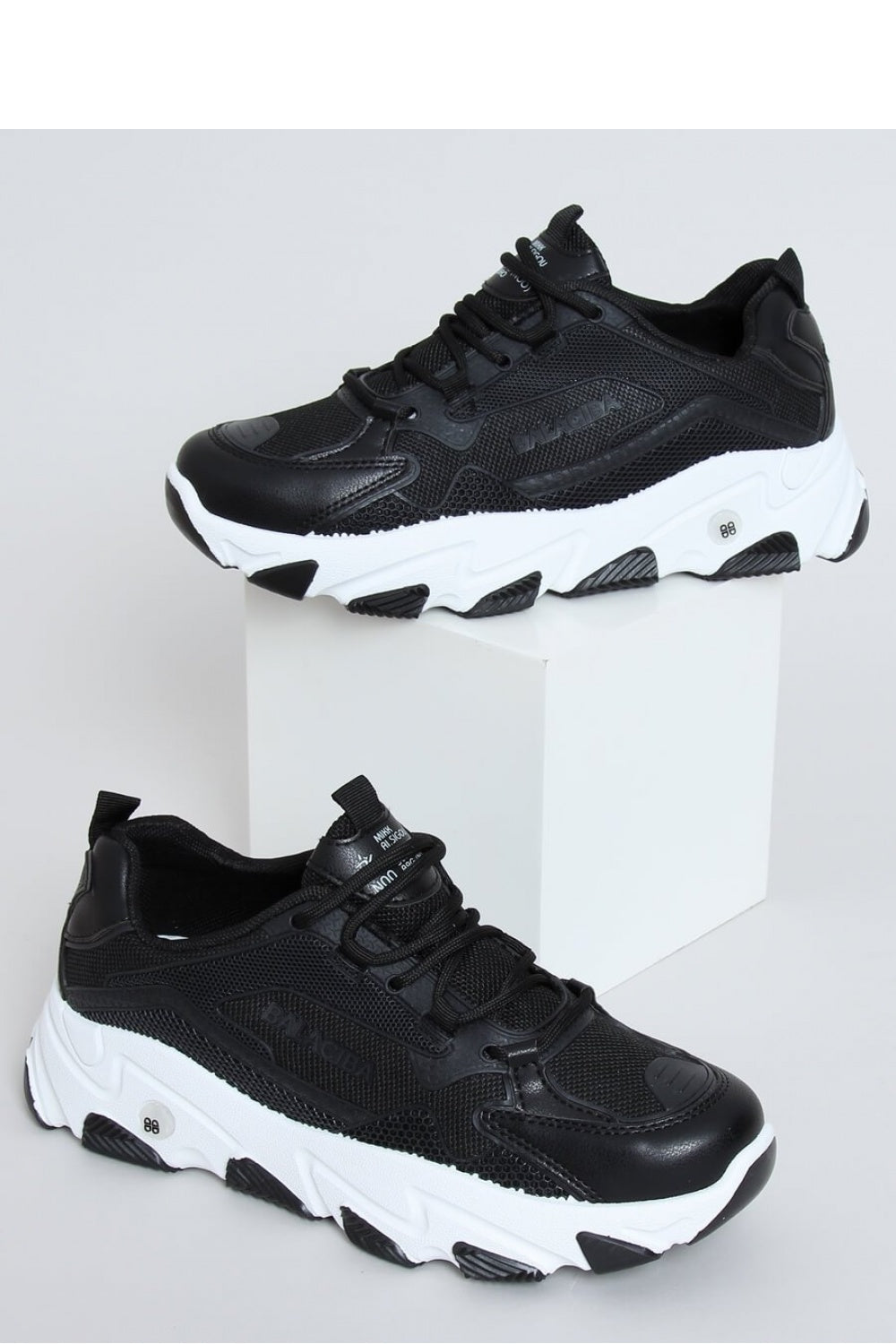 Zapatos Deportivos modelo 152022 Inello