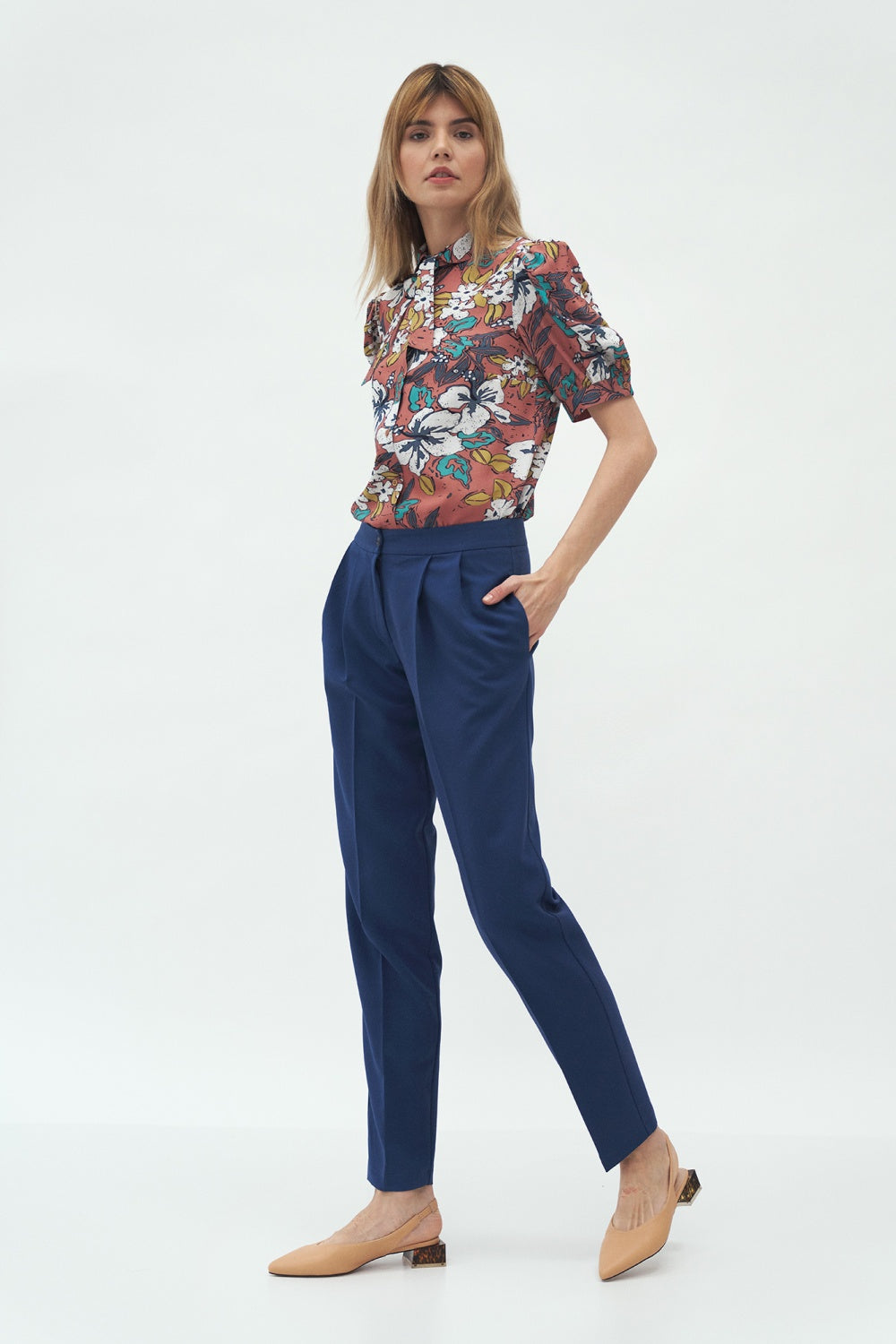 Pantalón mujer modelo 152501 Nife