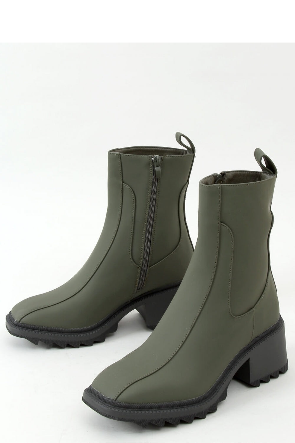 Botas tacón modelo 157796 Inello