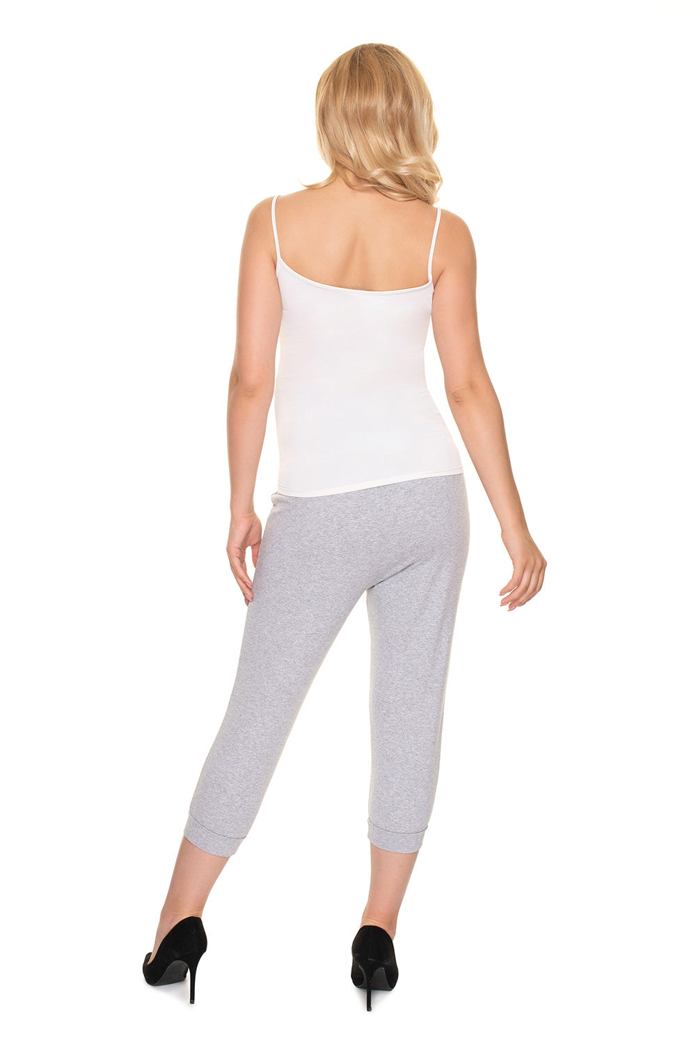 Pantalón corto modelo 157818 PeeKaBoo