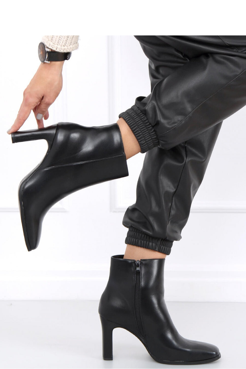 Botas tacón modelo 159468 Inello