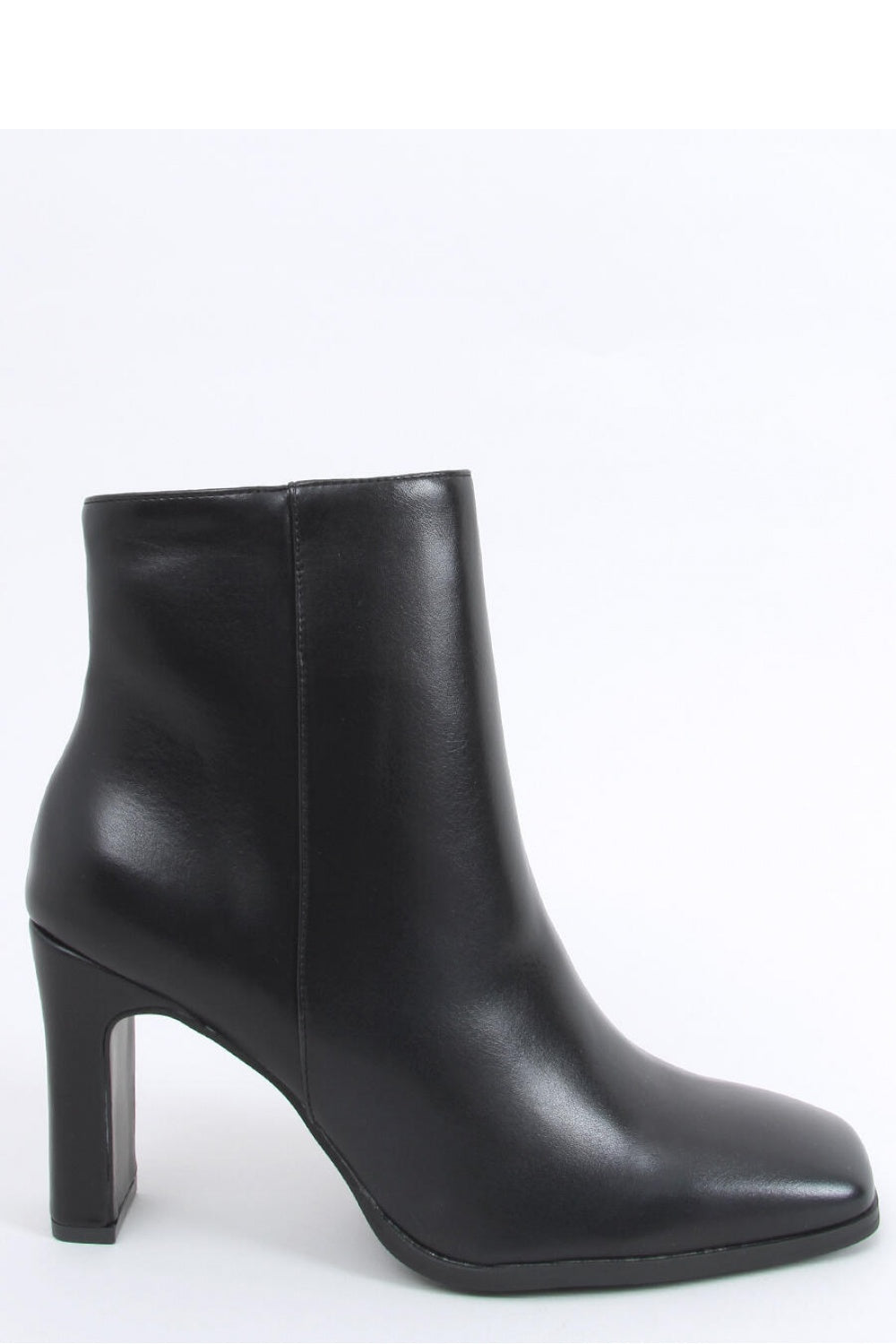 Botas tacón modelo 159468 Inello