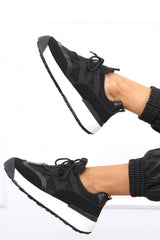 Zapatos deportivos modelo 162828 Inello