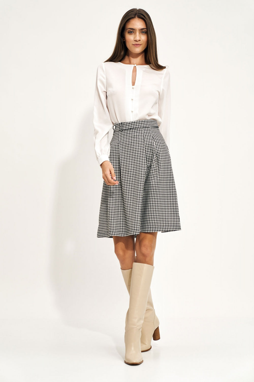 Falda modelo 169901 Nife