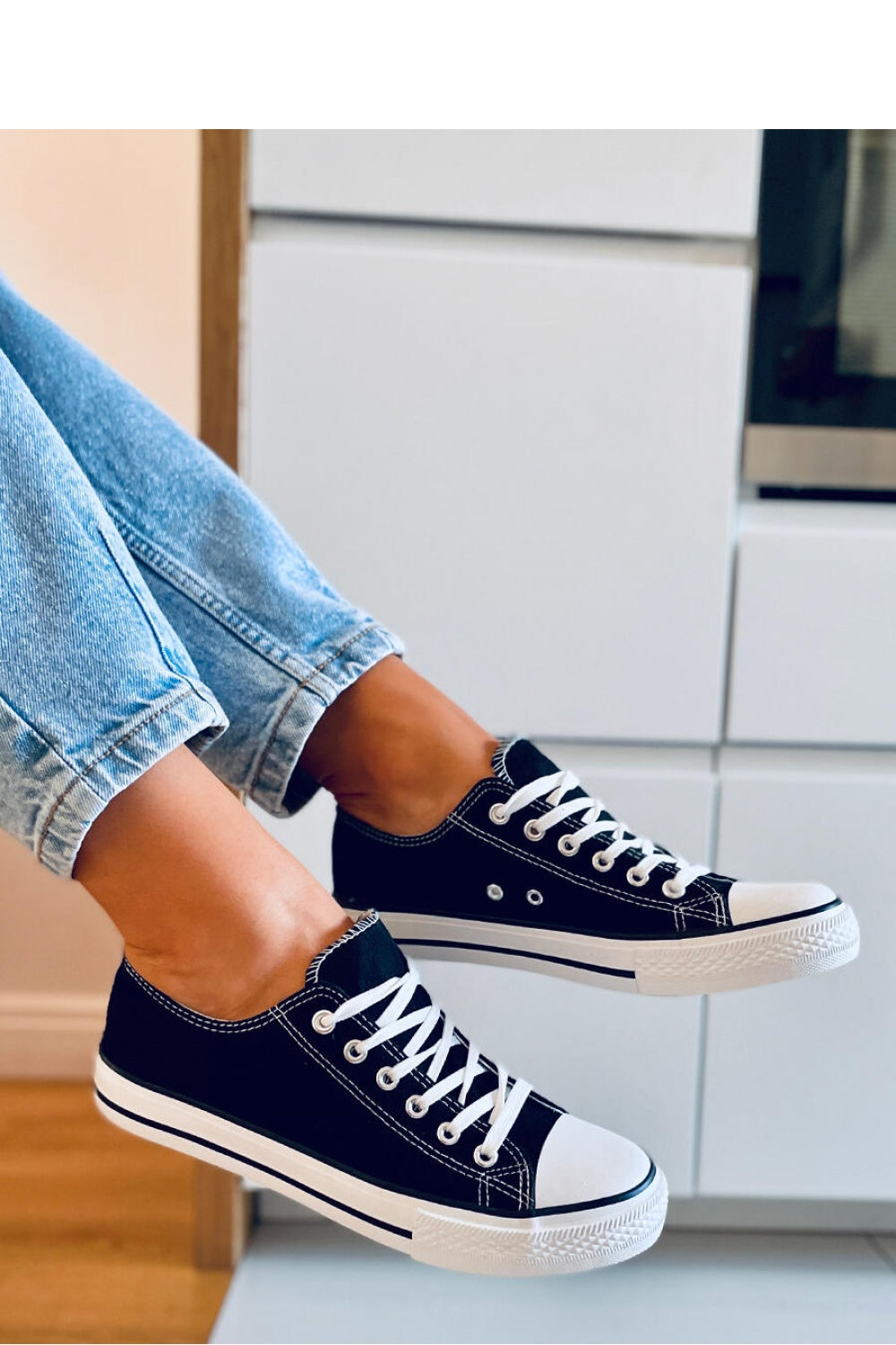 Zapatillas modelo 170662 Inello