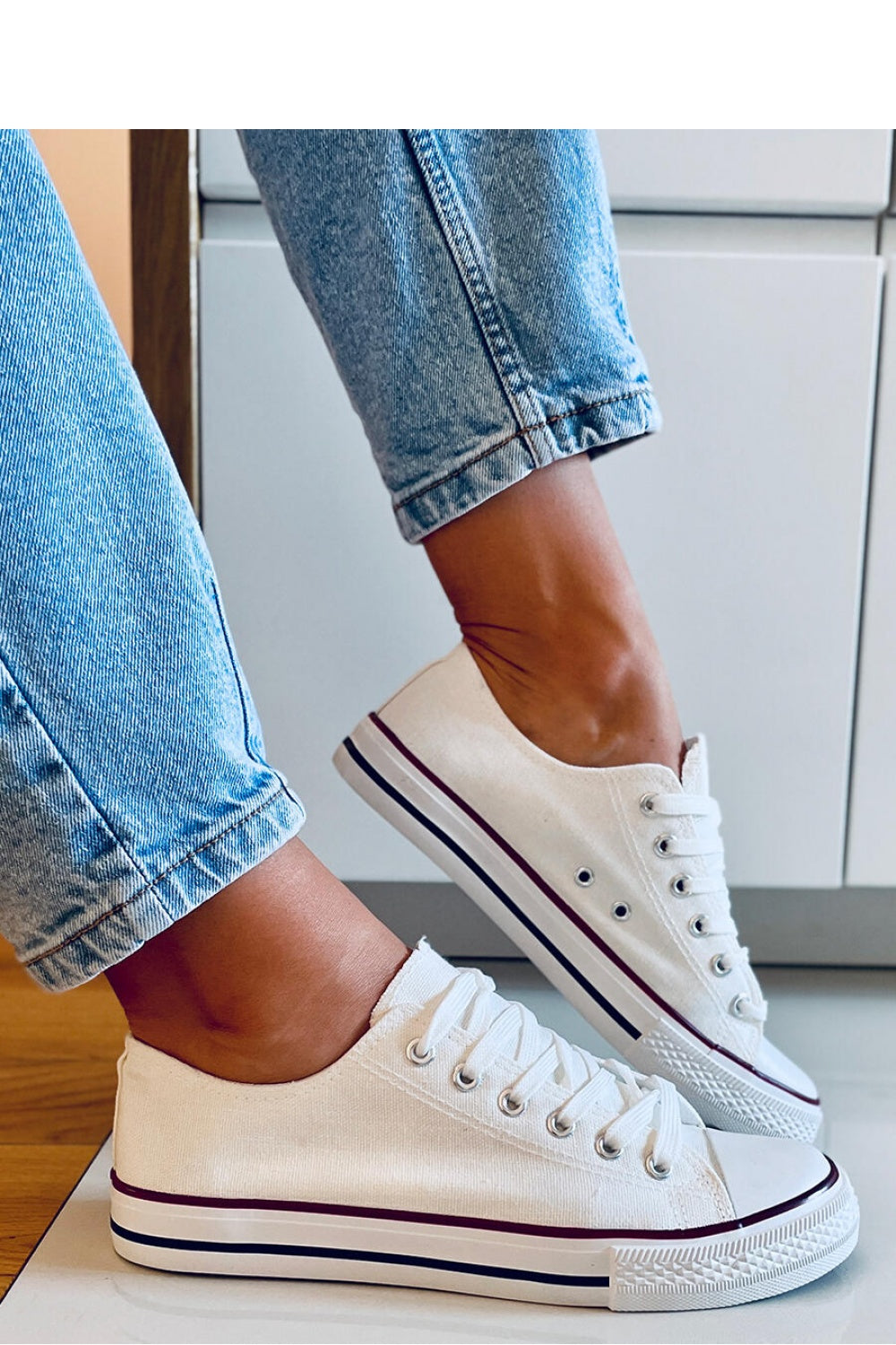 Zapatillas modelo 170663 Inello